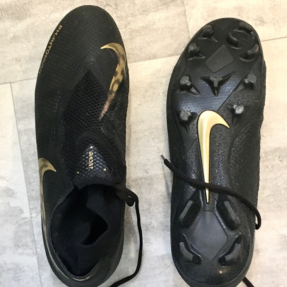 Nike Phantom VSN Pro Firm Ground Soccer Cleats